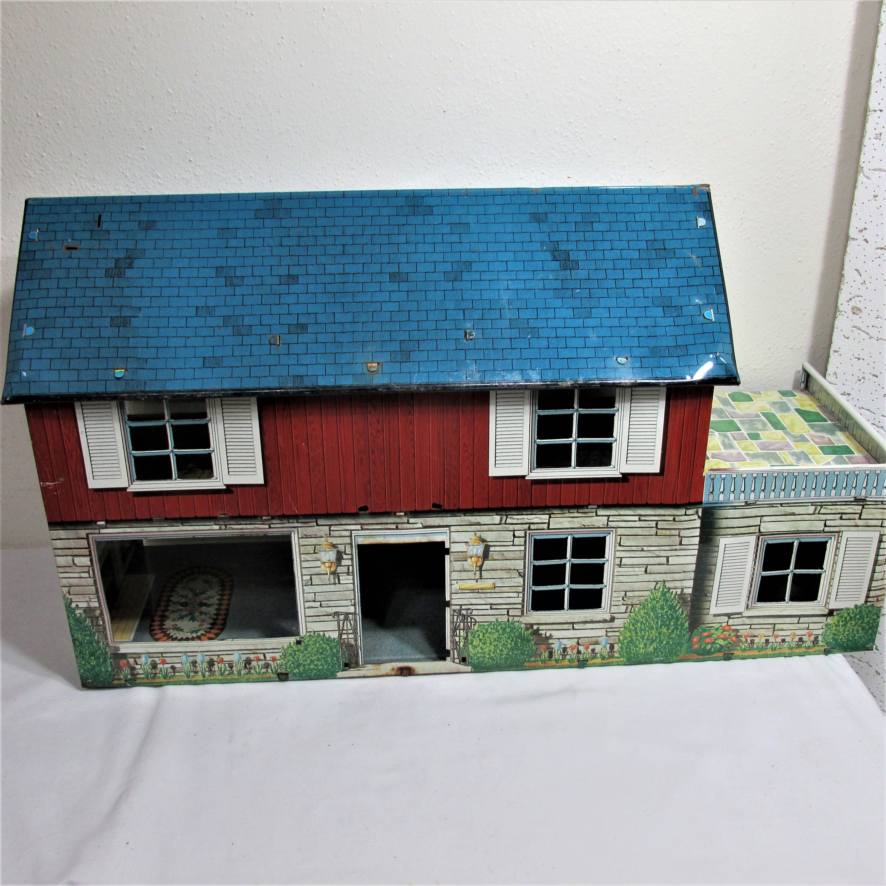 Marx 1950’s tin litho dollhouse tiny bits of rust at metal connectors ...