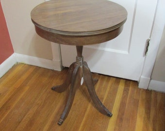 Accent Table Pedestal Round Top Vintage Wood Stand