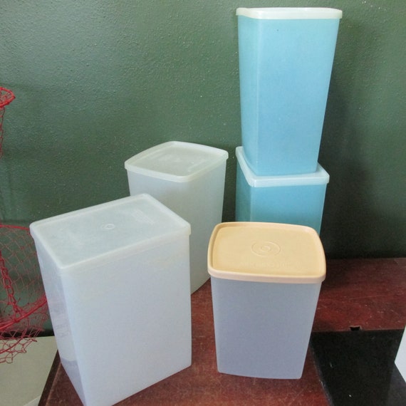 Set of Two Vintage Tupperware Storage Containers Tupperware -  Denmark