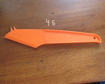 Vintage Tupperware Cheese Cutter or Knife Orange, Plastic, 1223, Hole for  Hanging Retro Kitchen Utensil, Gadget, Serving, Charcuterie 