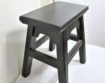 Decorative Stool Plant Stand Riser Not for Step Use