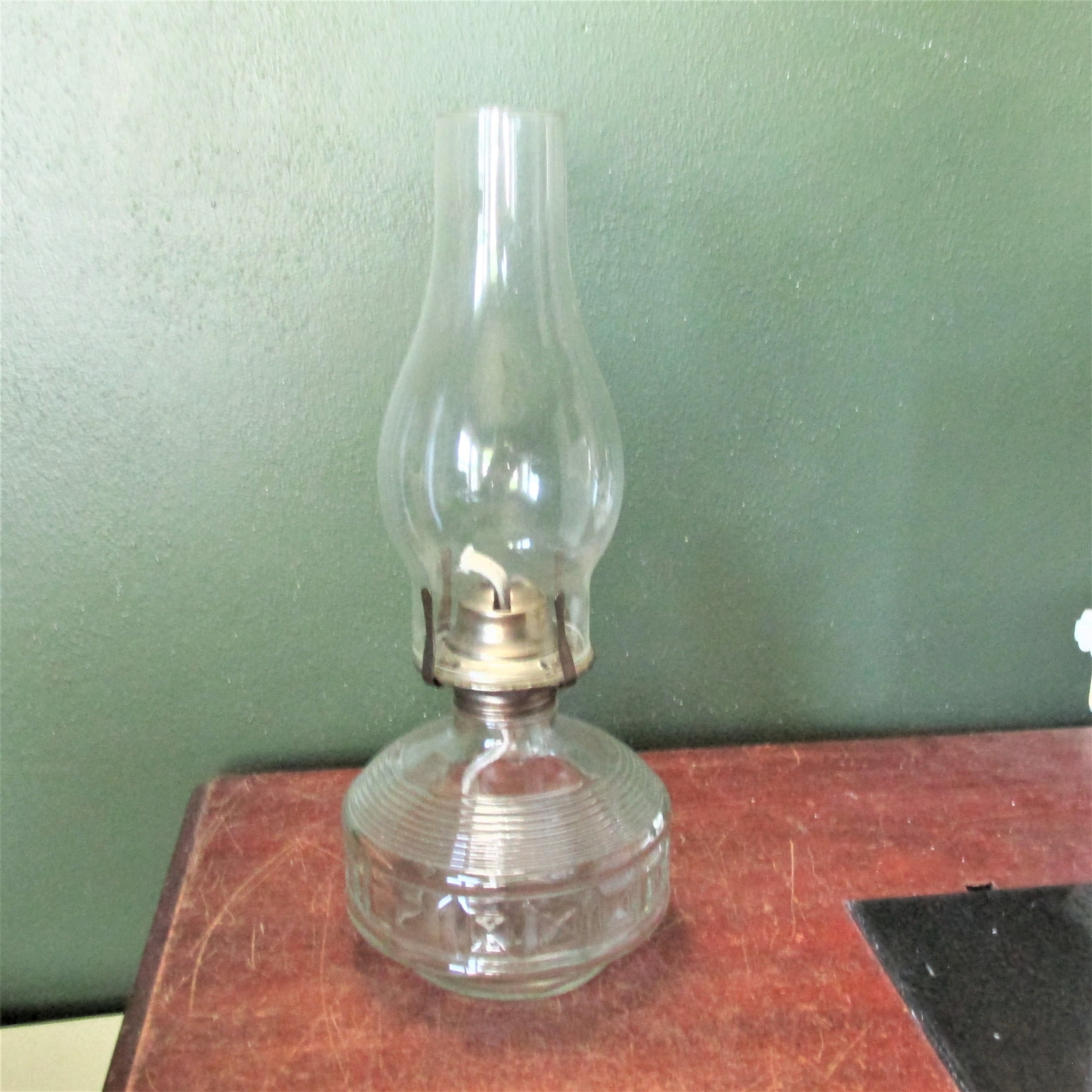Oil Lamps for Indoor Use, Kerosene Lamp Hurricane Lamp Decorative Lamplight  Chamber Glass Oil Lamp, Translucence Barn Lantern Glass Kerosene Oil Lamp  Lantern for Home Desktop Decor 