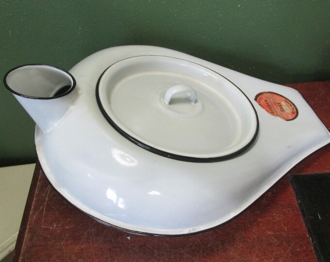 Enamel Bedpan With Lid Urinal Spout Vintage Bathroom Decor Etsy