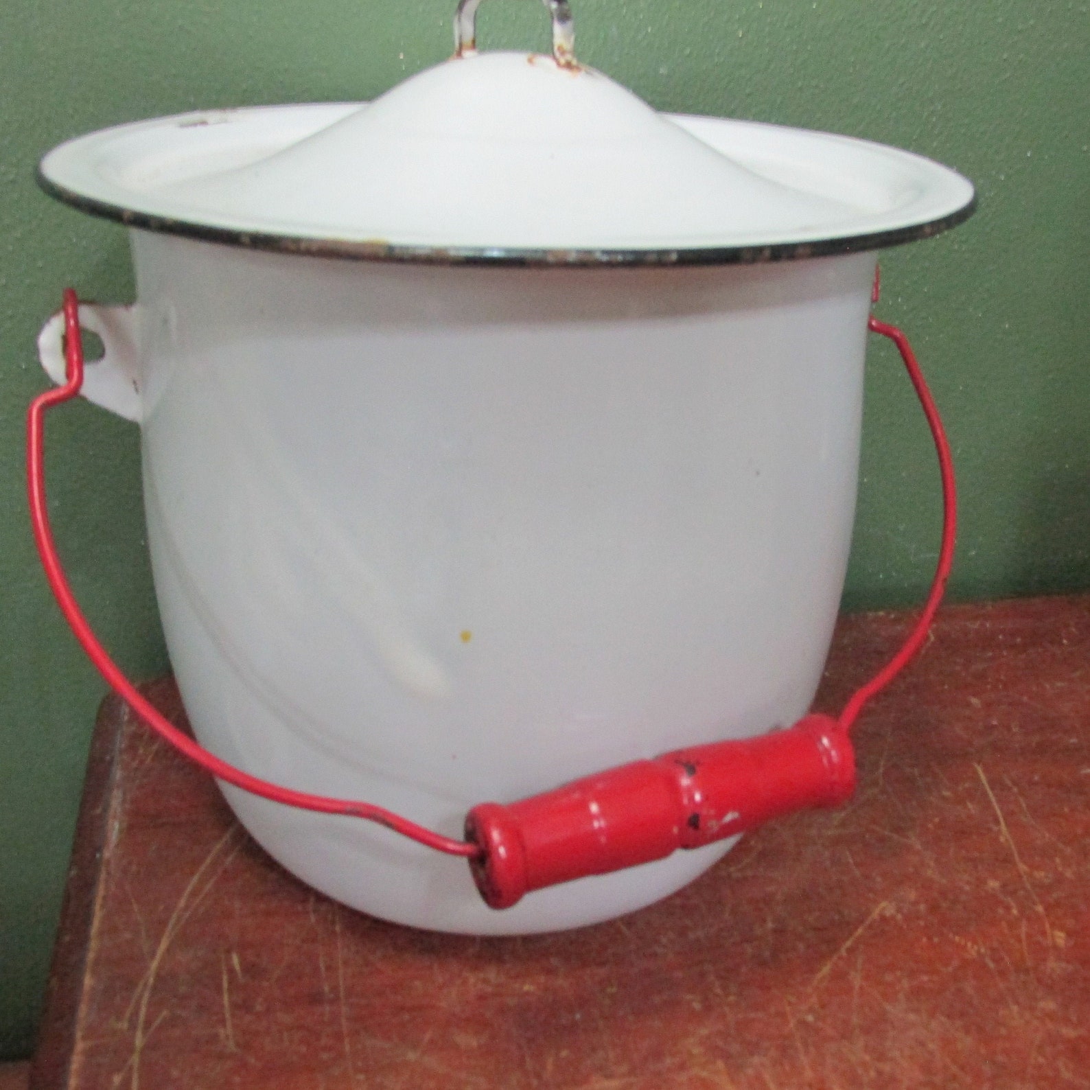 Enamel Chamber Pot With Lid Vintage White With Black Trim Wire Etsy