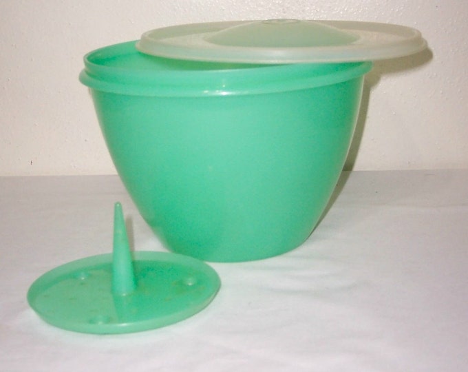 Tupperware Lettuce Keeper With Spike Insert Etsy