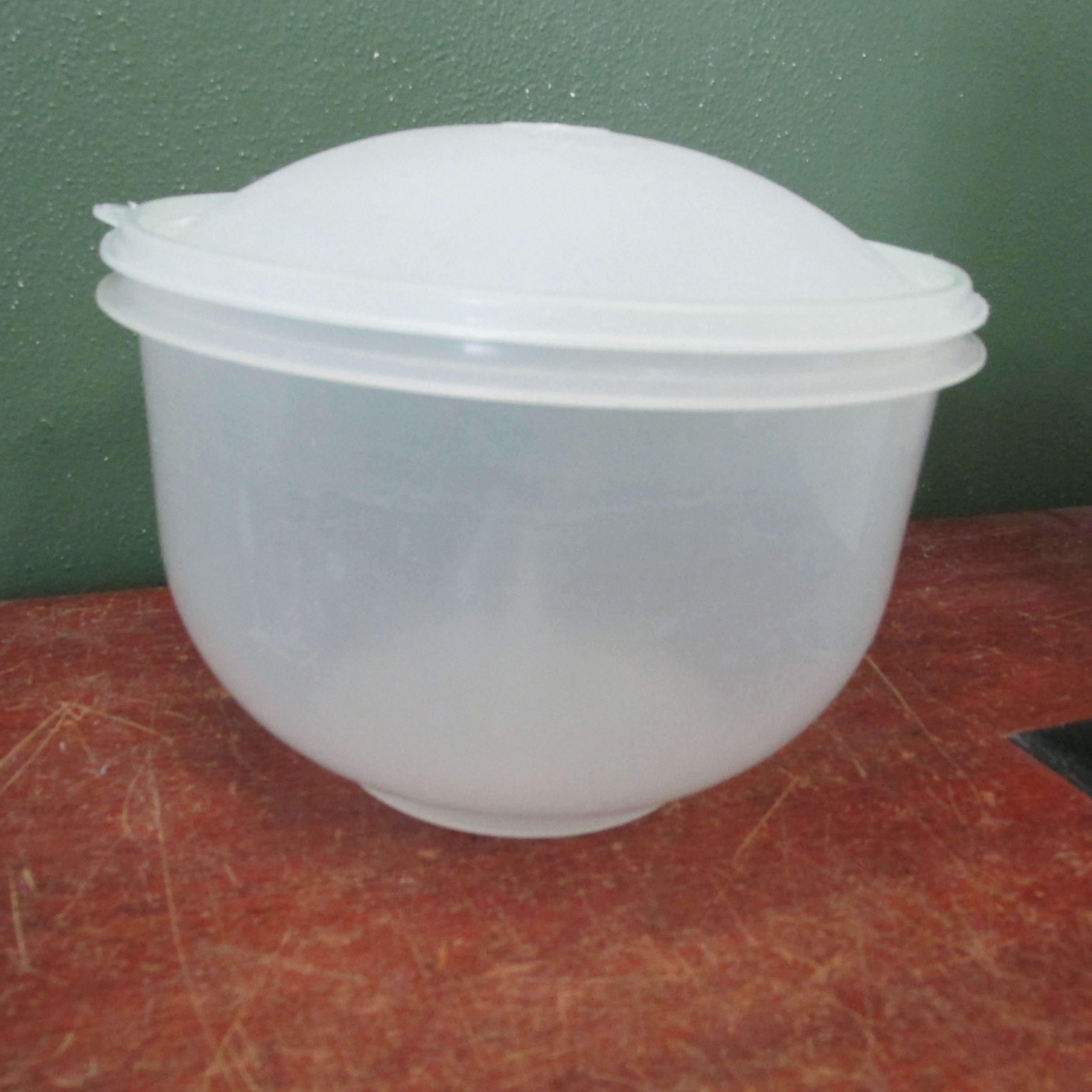 Tupperware Lettuce Keeper Large or Small Vintage CHOICE 
