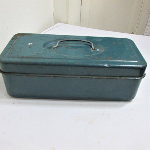 Metal Tackle Box Vintage Rustic Fishing Gear Craft Supply Container -   Canada