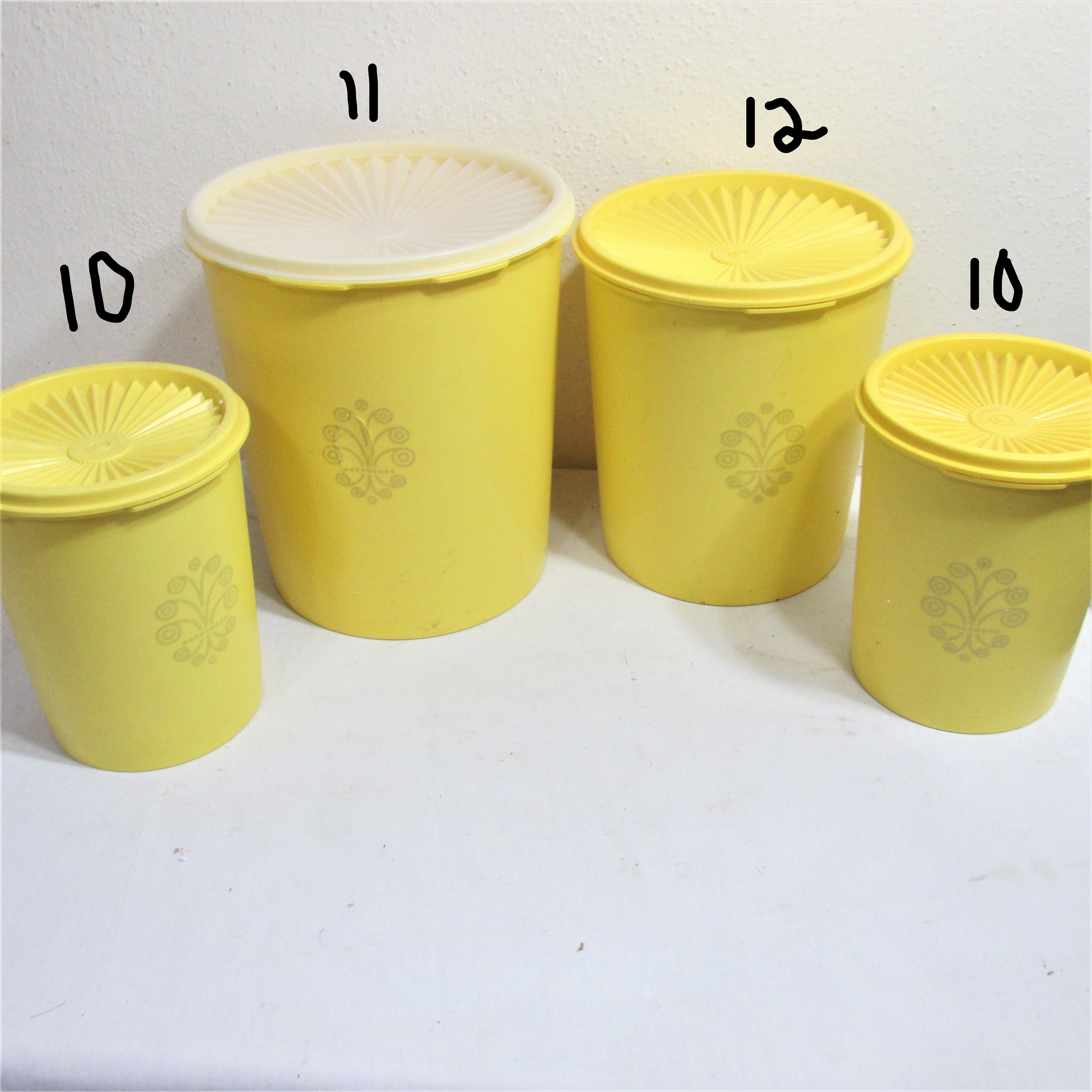 Set of 3 Tupperware Servalier Yellow Gold Nesting Canisters with Lids –  Ajnot's Collectibles