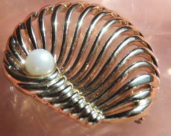 Marcel Boucher Marboux  Modernist Brooch