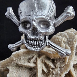 Skull and Crossbones hand-cast pewter pin