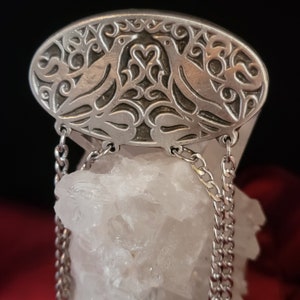 Dove Chatelaine