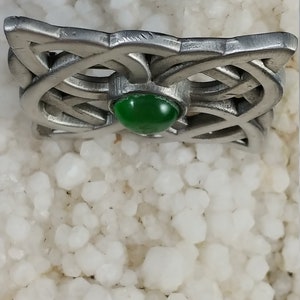 Celtic Knot Brooch with Green Cachabon image 3