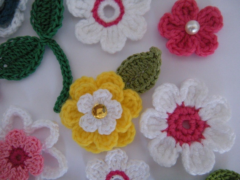 Crochet Flower Applique Patterns 10 Flowers 2 leaves 1 heart Etsy