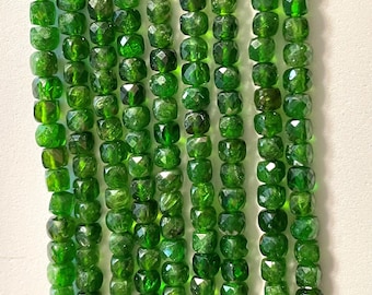 GREEN chrome diopside faceted cubes 4 petite beads