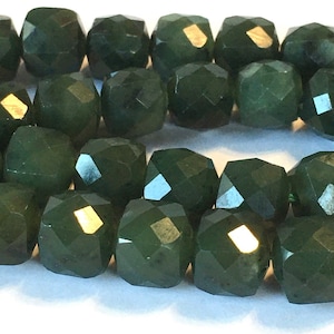 Canada JADE faceted cubes 4 beads 7mm size