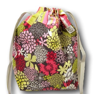 Fresh Cut - A Floral One Skein Project Bag for Knitting or Embroidery