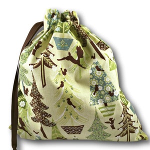 Trees and Reindeer - a Holiday Project Bag for Knitting, Embroidery, Crochet, and Cross stitch