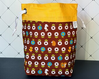 Project Bag for Knitting and Crochet in Hedgehogs and Daisies, One Skein Project Bag, Small Drawstring Bag for Embroidery or Cross Stitch