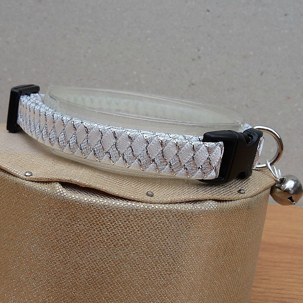 White Cat Collar With Silver Accents Breakaway Etsy
