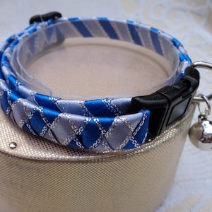 Blue Striped Breakaway Cat collar