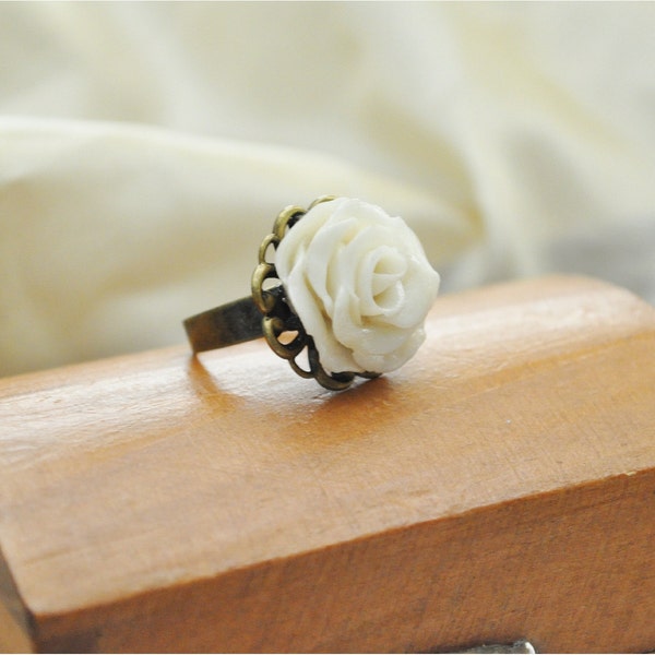 Handmade White Rose Flower Ring from Cold Porcelain, FREE SHIPPING ETSY, Carolina Ring