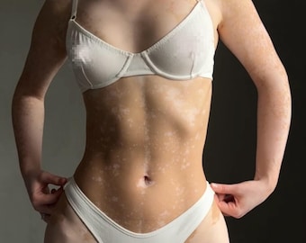 Conjunto de lencería de algodón blanco, sujetador con aros y tanga