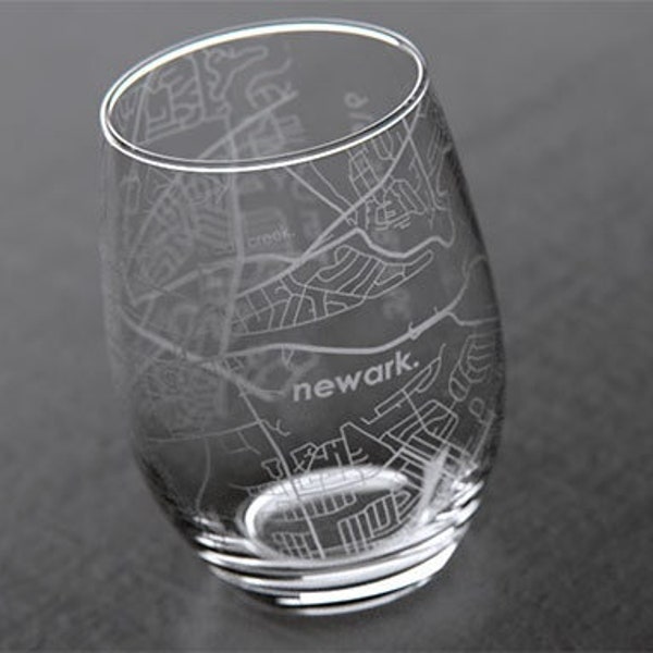 Newark DE Map Stemless Wine Glass | Engraved Wine Glass (15oz) | Etched Wine Glasses | Bridesmaid Gift | Gift For Her