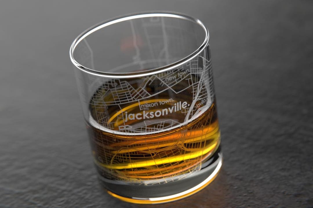 Jacksonville, FL City Map Rocks Glass Engraved Whiskey Glass 11oz
