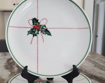 Set of Seven Holiday Holly & String Wrapped Dessert Plates