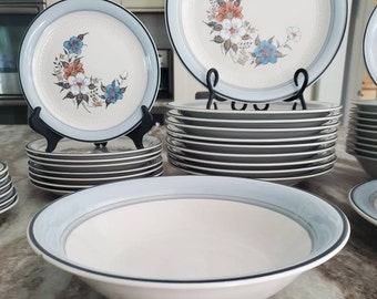 Johann Haviland Blue Bouquet (crowning Fashion) Dishes - Plates