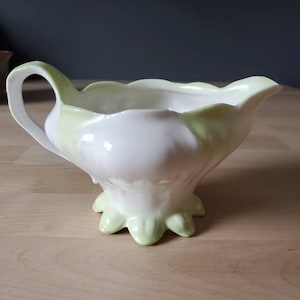 Sweet Porcelain Cabbage Lettuce Leaf Creamer