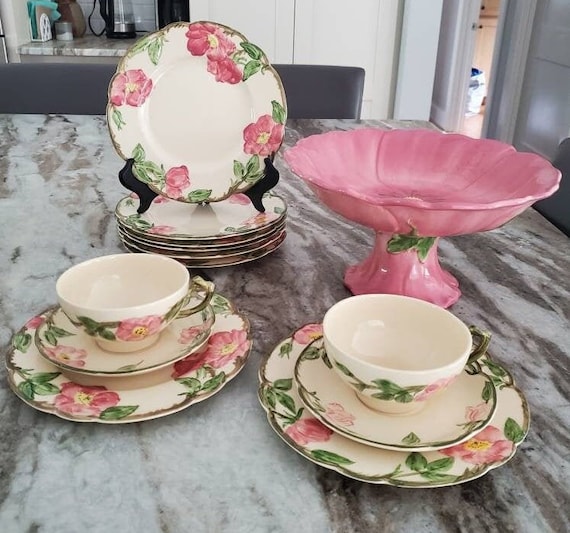 Vintage 1950's Franciscan Desert Rose Tea Cup and Saucer Set Vintage 1950's Franciscan Desert Rose Tea Cup and Saucer Set