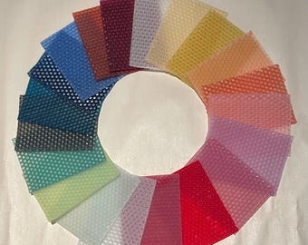 Kit per realizzare candele in cera d'api a nido d'ape. Fogli da 7,6 x 10,2 cm. Confezioni da 10-70 pezzi.