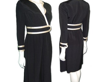 Vestido negro corto de Oscar De la Renta con detalles blancos circa 1960