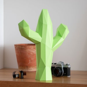 Cactus 3D papercraft. Mighty Cactus! You get a SVG, PDF digital file template and instructions for this DIY  paper sculpture.