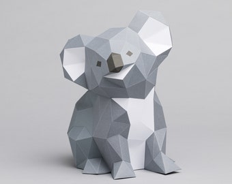 Babykoala 3D-papiercraft. Je ontvangt digitale SVG- en PDF-bestandssjablonen en instructies voor deze doe-het-zelf moderne papieren decoratie.