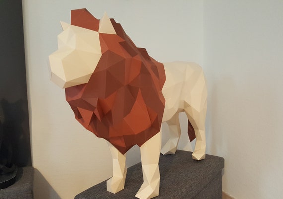 Papercraft Lion une pièce. Vous obtenez des modèles de fichiers numériques  SVG et PDF et des instructions pour cette sculpture en papier moderne DIY.  -  France