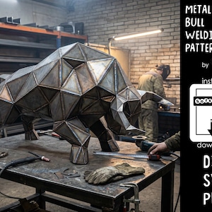 Könnte beinhalten: Ein Satz von drei Keramik-Nistbechern in abgestuften Größen. Die Schalen haben eine gesprenkelte, matte Oberfläche in Creme-, Hellbraun- und Dunkelbrauntönen. Die größte Schüssel hat einen Durchmesser von ca. 18 cm.