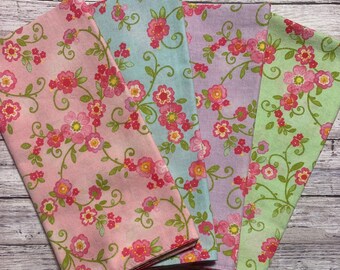 Vintage Floral Cloth Napkins - Set of 4- Floral Print- Dinner Table, Everyday, Wedding - Hostess Housewarming Gift