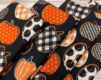 Fall Cloth Napkins- Set of 6- Black Orange White Pumpkins- Dinner Table, Everyday, Wedding - Hostess Housewarming Gift- Custom Size