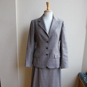 Vintage 80&#39;s Classic Wool Houndstooth Skirt suit with reversable navy blue wrap midi skirt
