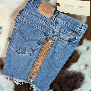 Ceinture western vintage Levi's + 26 W, Cowgirl Carter, Girls Rodeo, Tenue de musique country, cadeaux en cuir repoussé, shorts pour fille, Vêtements western pour jeunes