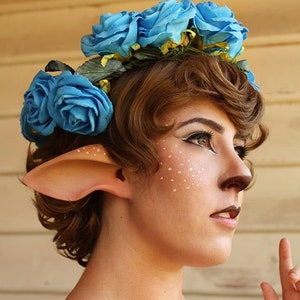 Any Skintone, Faun, Satyr, or Gelfling Ears: handmade, latex ear tips. Great for cosplay, costumes, Mr. Tumnus, Kira, Rian, Brea, & Deet