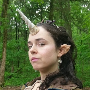 Aradani Unicorn Horns - lightweight latex horn, glue on with Spirit Gum