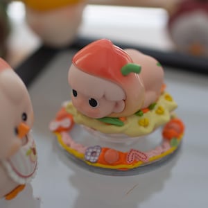Peach Baby Pop Socket | Handmade Decoden Phone Grip | Kawaii Dessert-Style Stand | Whimsical Blind Box-Inspired Grip