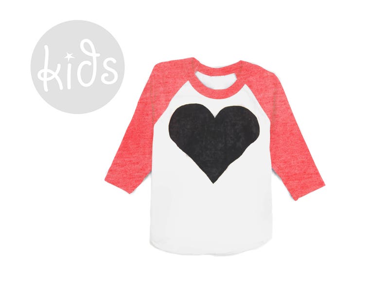 34 Sleeve Crew Neck Baseball Tshirt in Heather Red White and Black Baby Kids /& Youth Sizes Heart Raglan Tee