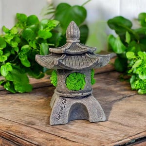 Beautiful Japanese Pagoda, Japanese Lantern with preserved moss, Zen Garden, indoor artificial handmade pagoda, indoor Japanese décor