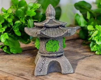 Japanese Pagoda Lantern with Preserved Moss: Handmade Zen Garden Decor