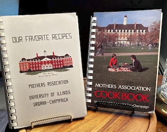 Vintage UNIVERSITY of ILLINOIS  UIUC Mothers Association Cookbooks – Set of 2 – “Our Favorite Recipes” + 1979 Marching Illini Fundrais