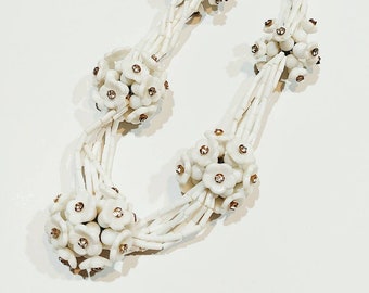 Vintage 40s 50s glass flower bead necklace / vintage Miriam Haskell inspiration  / GlitterNGoldVintage